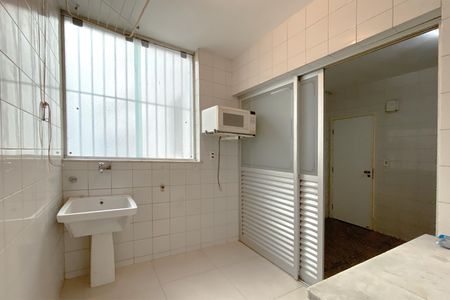 Apartamento à venda com 129m², 4 quartos e 2 vagas Apartamento à venda com 129m², 4 quartos e 2 vagasÁrea de Serviço