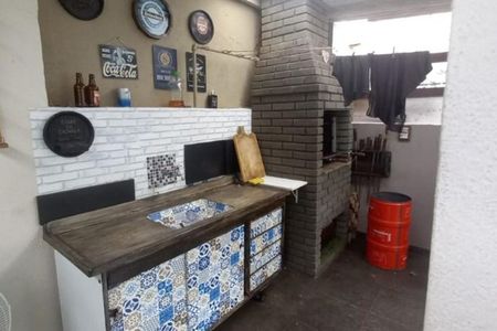 Casa à venda com 100m², 3 quartos e 2 vagas