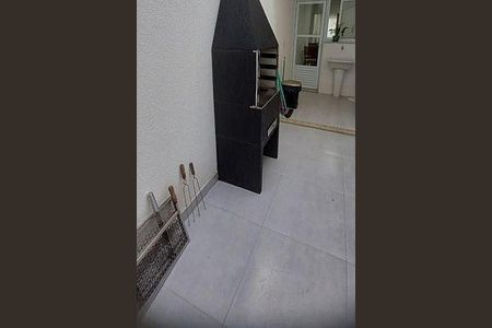 Casa à venda com 74m², 2 quartos e 2 vagas