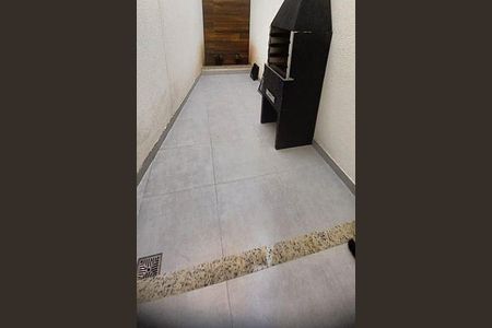 Casa à venda com 74m², 2 quartos e 2 vagas
