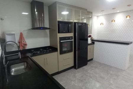 Casa à venda com 197m², 3 quartos e 2 vagas