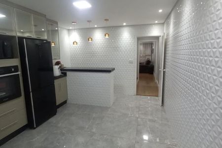 Casa à venda com 197m², 3 quartos e 2 vagas