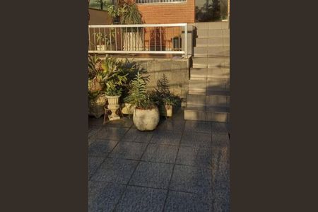 Casa à venda com 146m², 2 quartos e 2 vagas