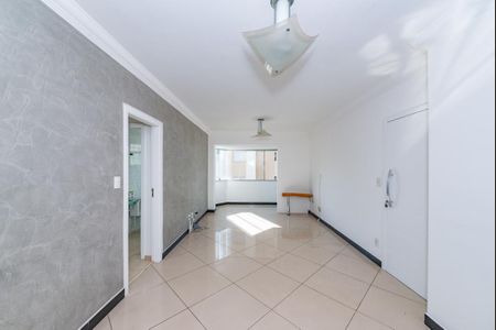 Apartamento para alugar com 85m², 3 quartos e 2 vagas Apartamento para alugar com 85m², 3 quartos e 2 vagasSala