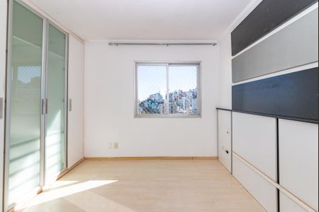 Apartamento para alugar com 85m², 3 quartos e 2 vagas Apartamento para alugar com 85m², 3 quartos e 2 vagasSuíte