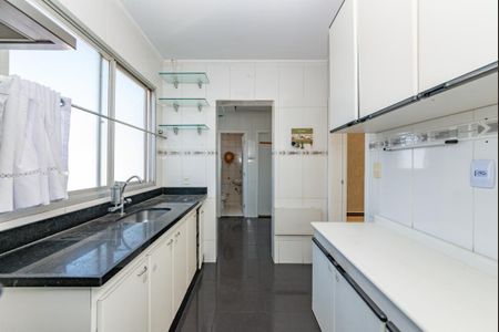 Apartamento para alugar com 85m², 3 quartos e 2 vagas Apartamento para alugar com 85m², 3 quartos e 2 vagasCozinha