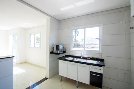 Casa à venda com 160m², 3 quartos e 4 vagas Casa à venda com 160m², 3 quartos e 4 vagasCozinha