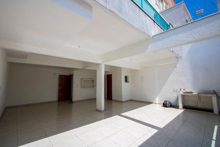 Casa à venda com 160m², 3 quartos e 4 vagas Casa à venda com 160m², 3 quartos e 4 vagasGaragem