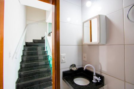 Casa à venda com 160m², 3 quartos e 4 vagas Casa à venda com 160m², 3 quartos e 4 vagasBanheiro 2