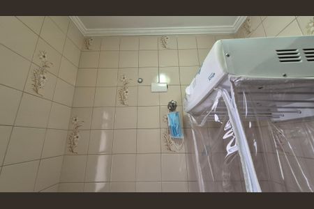 Apartamento à venda com 135m², 3 quartos e 2 vagas Apartamento à venda com 135m², 3 quartos e 2 vagasBanheiro de Serviço