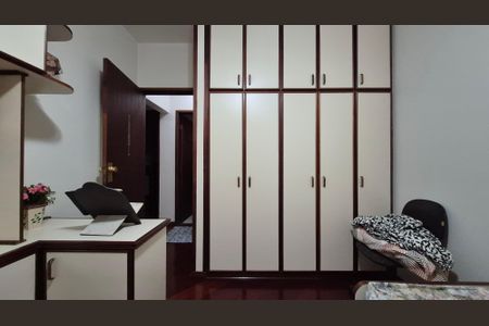 Apartamento à venda com 135m², 3 quartos e 2 vagas Apartamento à venda com 135m², 3 quartos e 2 vagasQuarto