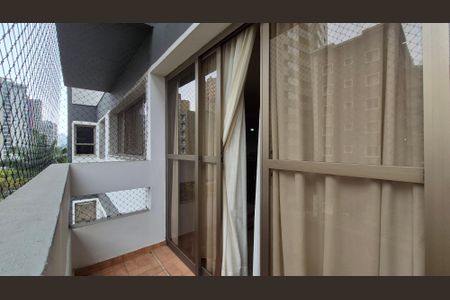 Apartamento à venda com 135m², 3 quartos e 2 vagas Apartamento à venda com 135m², 3 quartos e 2 vagasVaranda da Sala