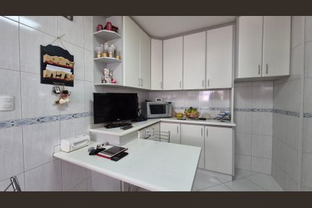 Apartamento à venda com 135m², 3 quartos e 2 vagas Apartamento à venda com 135m², 3 quartos e 2 vagasCozinha