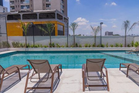 Apartamento à venda com 36m², 2 quartos e sem vaga Apartamento à venda com 36m², 2 quartos e sem vagaÁrea comum - Piscina