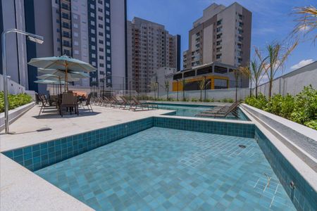 Apartamento à venda com 36m², 2 quartos e sem vaga Apartamento à venda com 36m², 2 quartos e sem vagaÁrea comum - Piscina