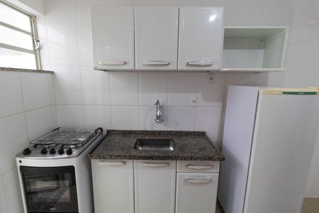 Cozinha de kitnet/studio para alugar com 1 quarto, 30m² em Cidade Universitária, Campinas