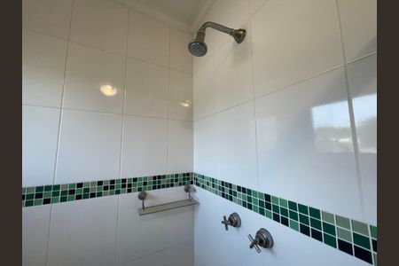 Casa de condomínio para alugar com 500m², 6 quartos e 8 vagasBanheiro Suíte 1