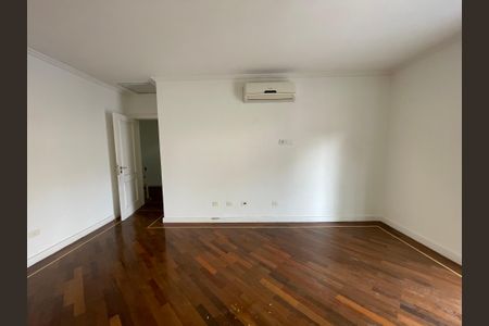 Casa de condomínio para alugar com 500m², 6 quartos e 8 vagasSuíte 1