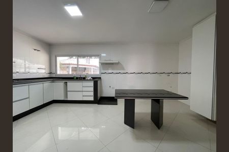 Casa de condomínio para alugar com 500m², 6 quartos e 8 vagasCozinha