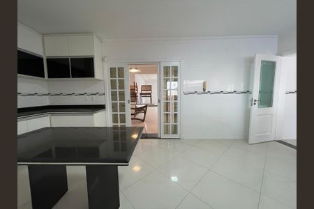 Casa de condomínio para alugar com 500m², 6 quartos e 8 vagasCozinha