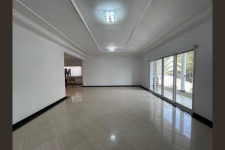 Casa de condomínio para alugar com 500m², 6 quartos e 8 vagasSala 1