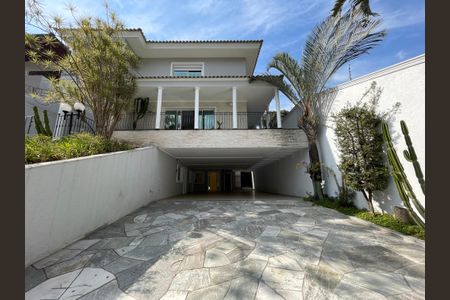 Casa de condomínio para alugar com 500m², 6 quartos e 8 vagasGaragem