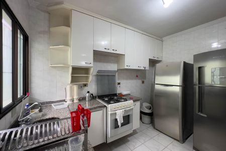 Casa à venda com 232m², 3 quartos e 5 vagas Casa à venda com 232m², 3 quartos e 5 vagasCozinha