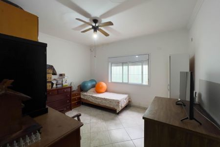 Casa à venda com 232m², 3 quartos e 5 vagas Casa à venda com 232m², 3 quartos e 5 vagasQuarto 1