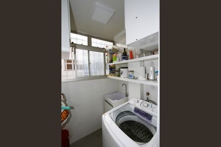 Apartamento à venda com 89m², 2 quartos e 1 vagaÁrea de Serviço