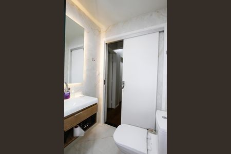 Apartamento à venda com 89m², 2 quartos e 1 vagaBanheiro Social