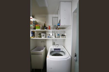 Apartamento à venda com 89m², 2 quartos e 1 vagaÁrea de Serviço