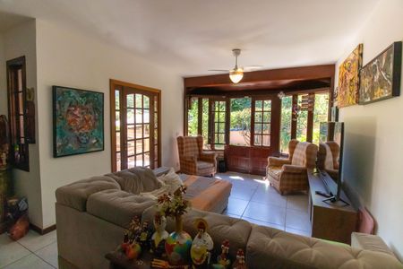 Sala de casa para alugar com 3 quartos, 570m² em Engenho do Mato, Niterói