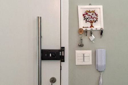 Apartamento para alugar com 151m², 3 quartos e 3 vagasFechadura eletrônica