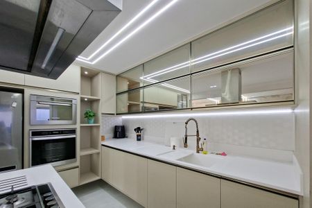 Apartamento para alugar com 151m², 3 quartos e 3 vagasCozinha