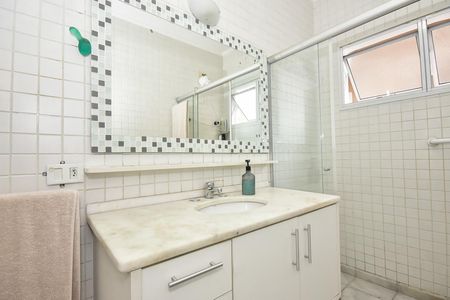 Casa à venda com 321m², 3 quartos e 7 vagasBanheiro