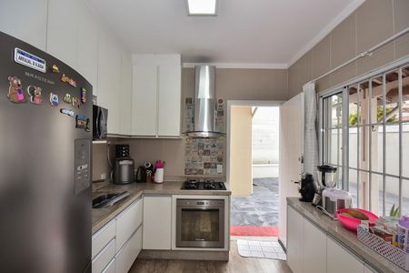 Casa à venda com 321m², 3 quartos e 7 vagasCozinha