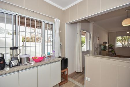 Casa à venda com 321m², 3 quartos e 7 vagasCozinha