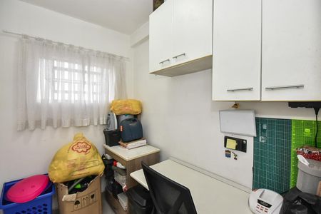Casa à venda com 321m², 3 quartos e 7 vagasQuarto de Serviço
