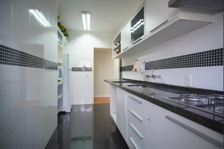Apartamento à venda com 82m², 2 quartos e 1 vagaCozinha