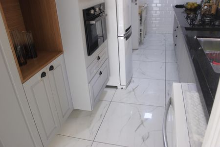 Apartamento à venda com 115m², 4 quartos e 2 vagasCozinha