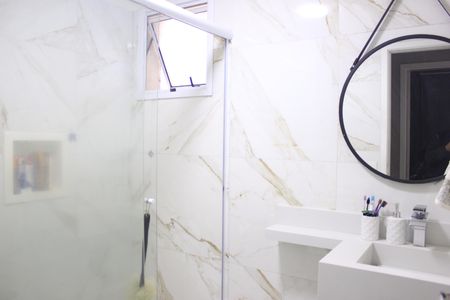 Apartamento à venda com 115m², 4 quartos e 2 vagasBanheiro social