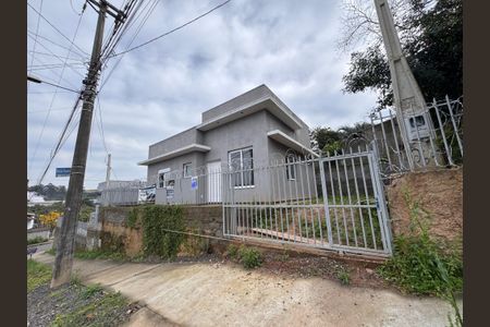 Casa à venda com 62m², 2 quartos e 2 vagas Casa à venda com 62m², 2 quartos e 2 vagasFachada