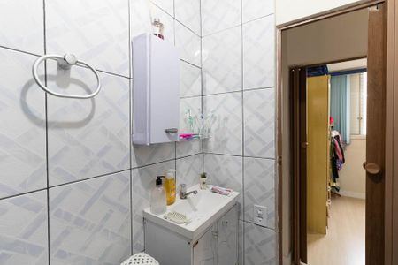 Apartamento à venda com 48m², 2 quartos e 1 vaga Apartamento à venda com 48m², 2 quartos e 1 vagaBanheiro
