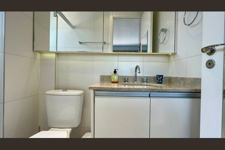 Studio para alugar com 31m², 1 quarto e 1 vaga Studio para alugar com 31m², 1 quarto e 1 vagaBanheiro da Suíte