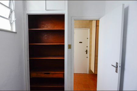 Apartamento à venda com 71m², 2 quartos e 1 vaga Apartamento à venda com 71m², 2 quartos e 1 vagaQuarto de Serviço