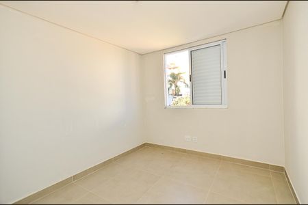 Apartamento à venda com 166m², 3 quartos e 4 vagasQuarto 2