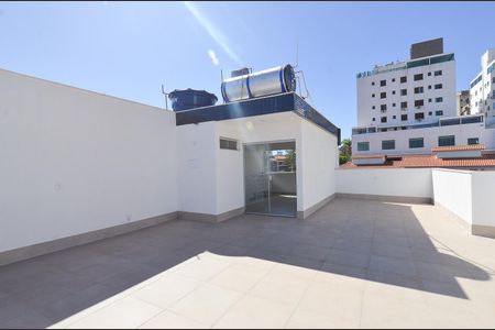 Apartamento à venda com 166m², 3 quartos e 4 vagasCobertura
