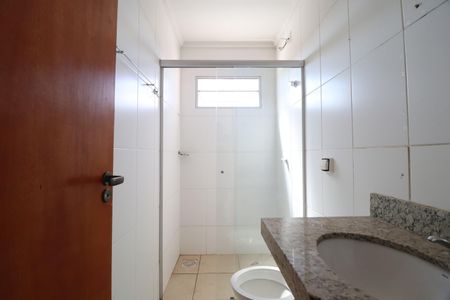 Apartamento para alugar com 64m², 2 quartos e 2 vagasBanheiro Social