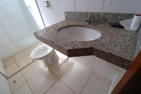 Apartamento para alugar com 64m², 2 quartos e 2 vagasBanheiro Social