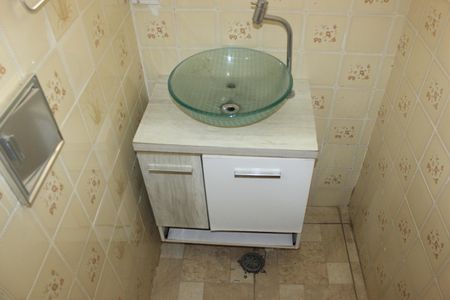 Casa à venda com 400m², 4 quartos e 5 vagasBanheiro da Edícula